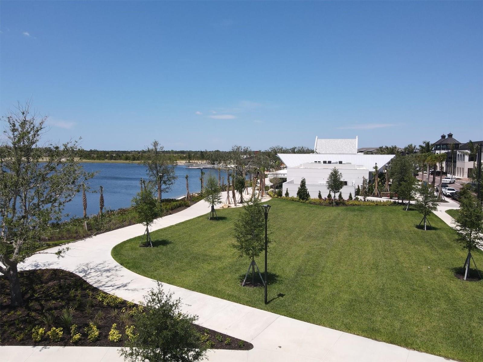 WELLEN PARK GOLF AND COUNTRY CLUB - Residential