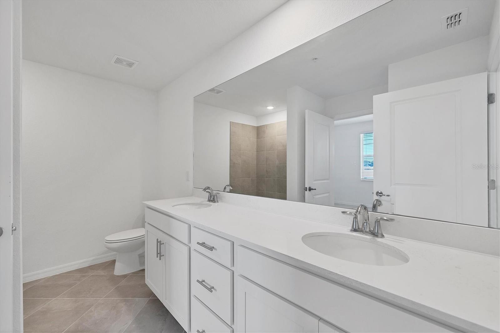 WELLEN PARK GOLF AND COUNTRY CLUB - Residential