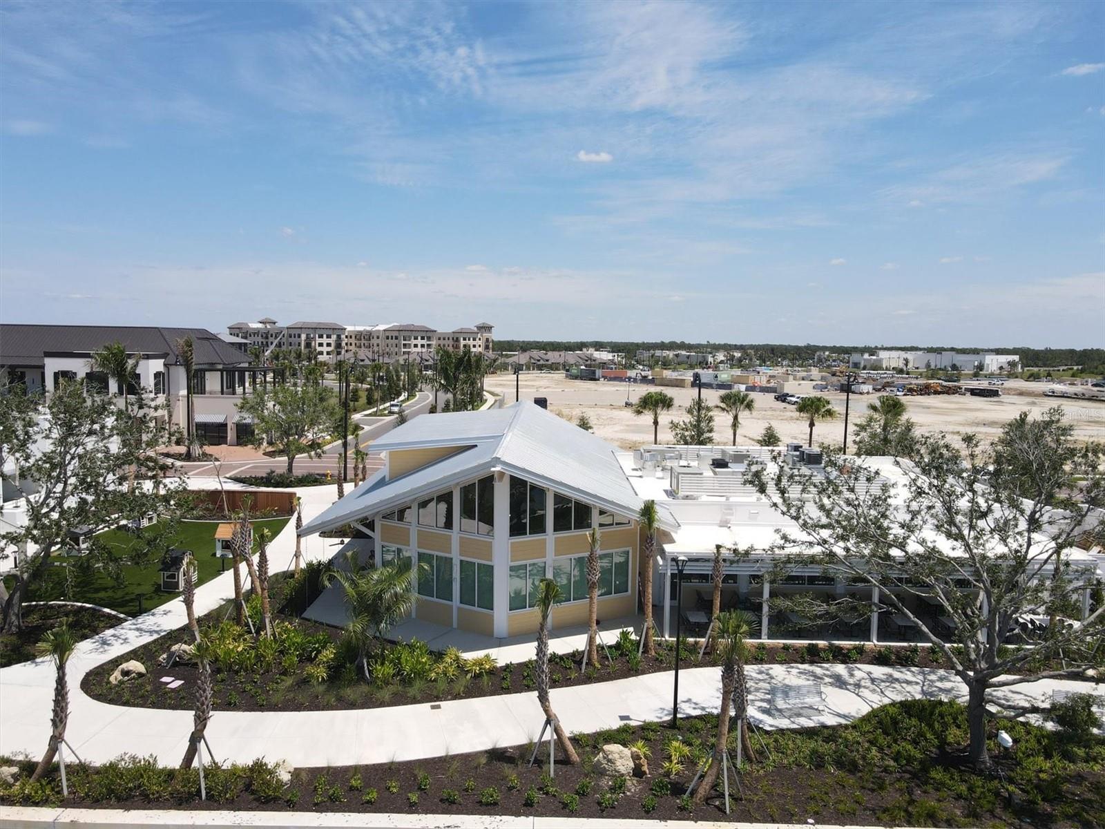 WELLEN PARK GOLF AND COUNTRY CLUB - Residential