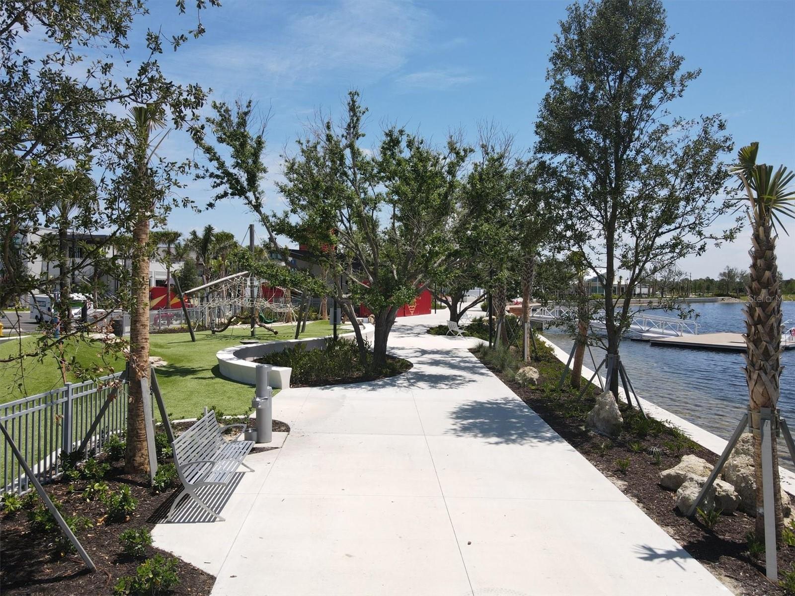 WELLEN PARK GOLF AND COUNTRY CLUB - Residential