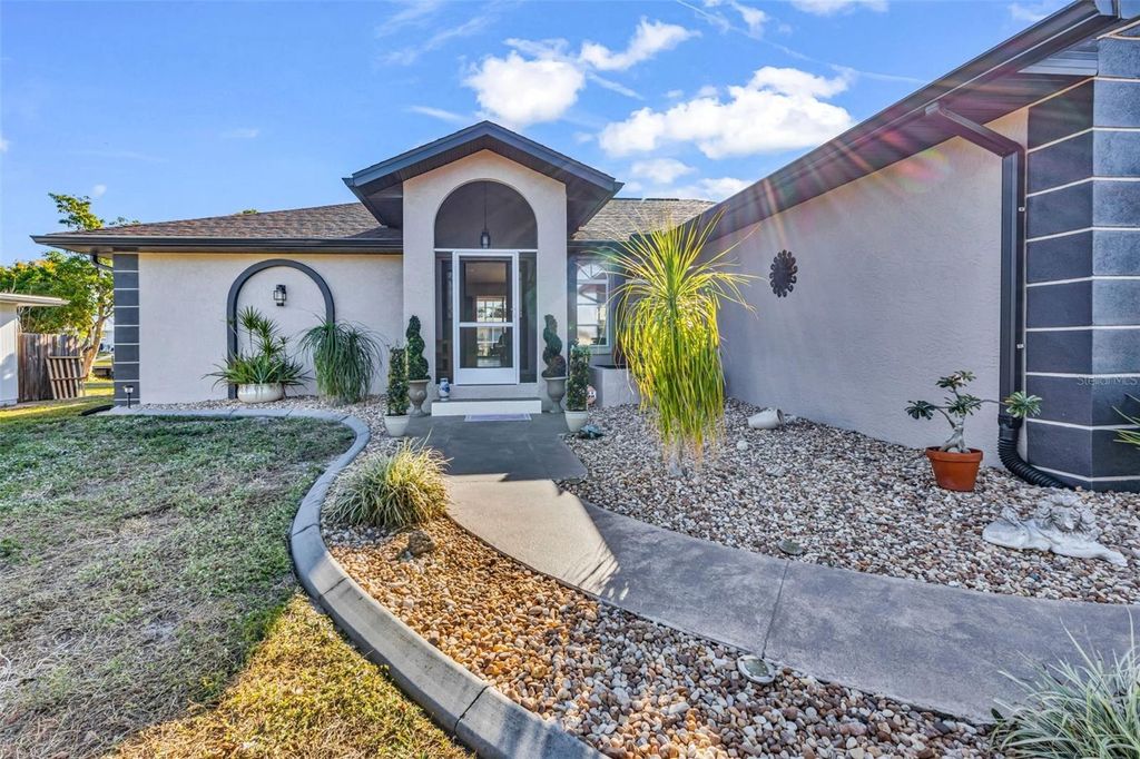 Photo of 3354 Dover Drive, Punta Gorda, FL 33983 (MLS # C7519488)