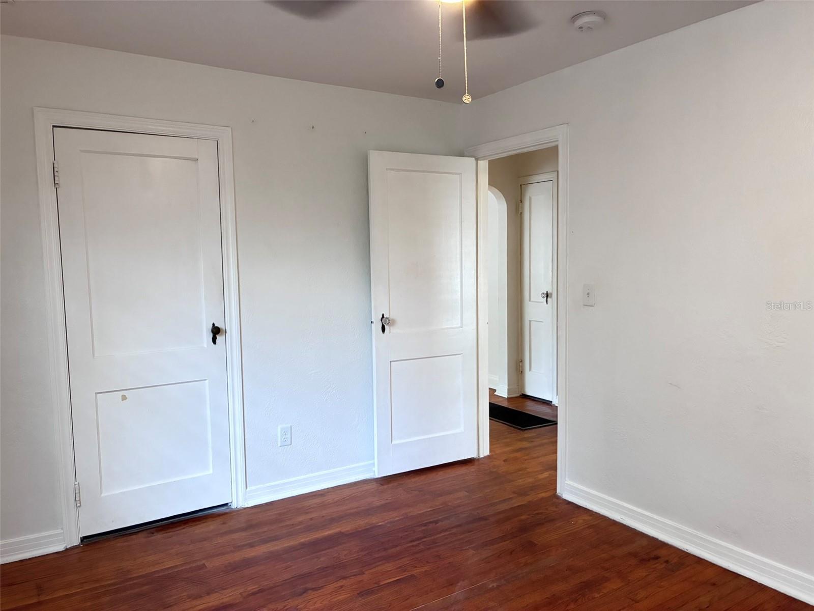 COLLEGE PARK - Residential Lease