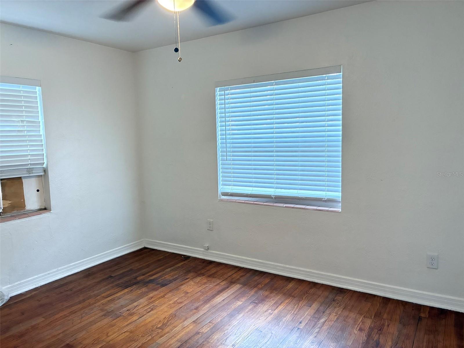 COLLEGE PARK - Residential Lease