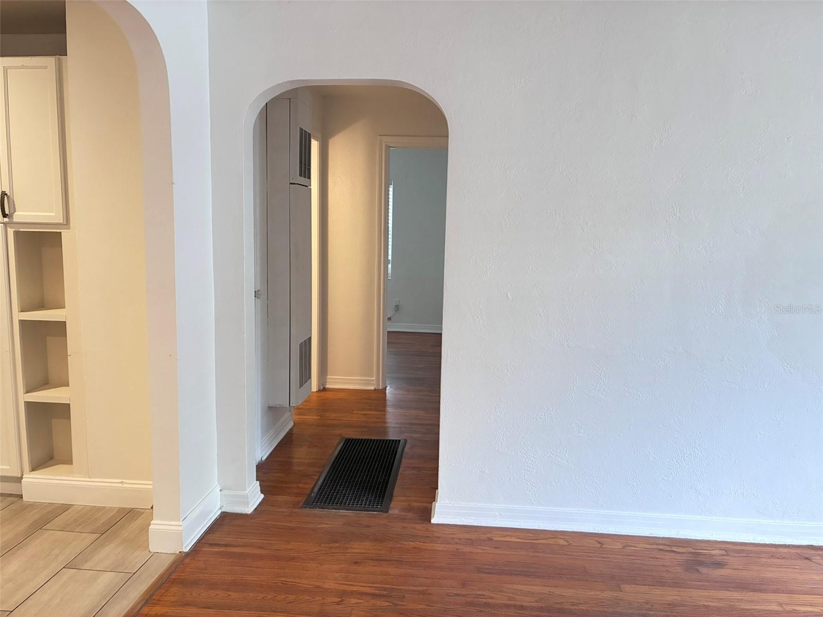 COLLEGE PARK - Residential Lease