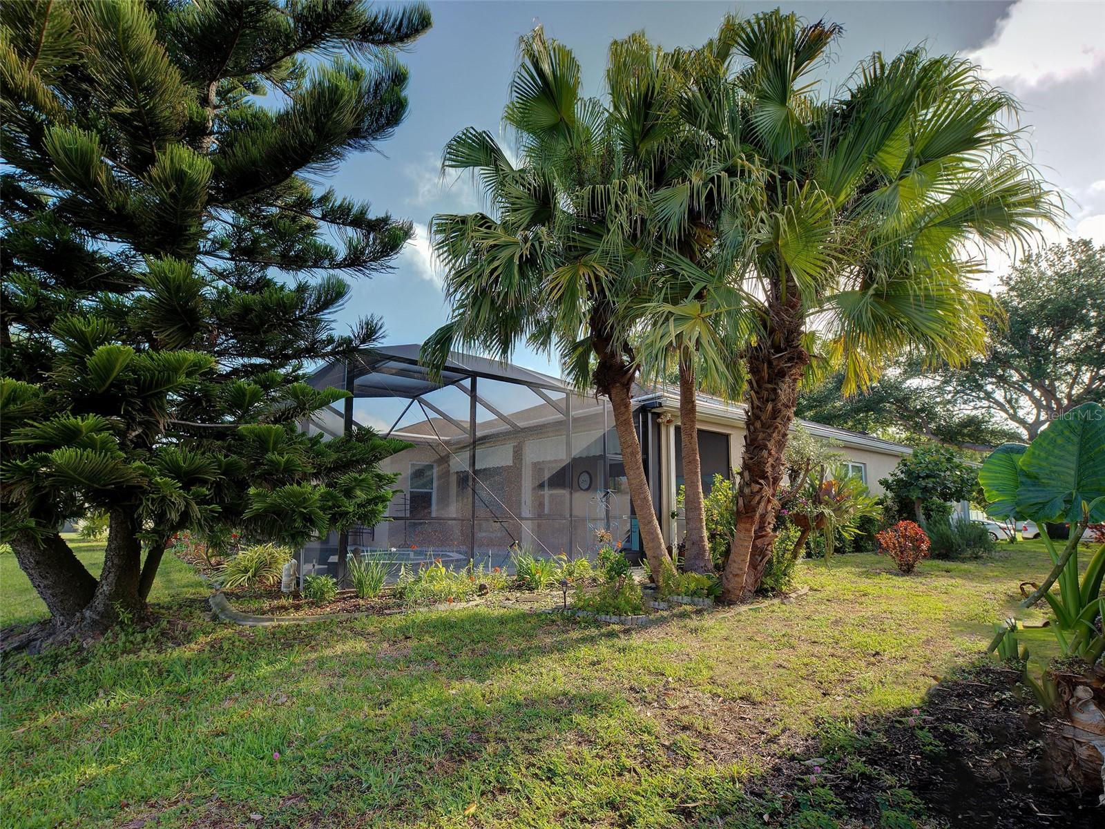 WOODMERE LAKES - Residential