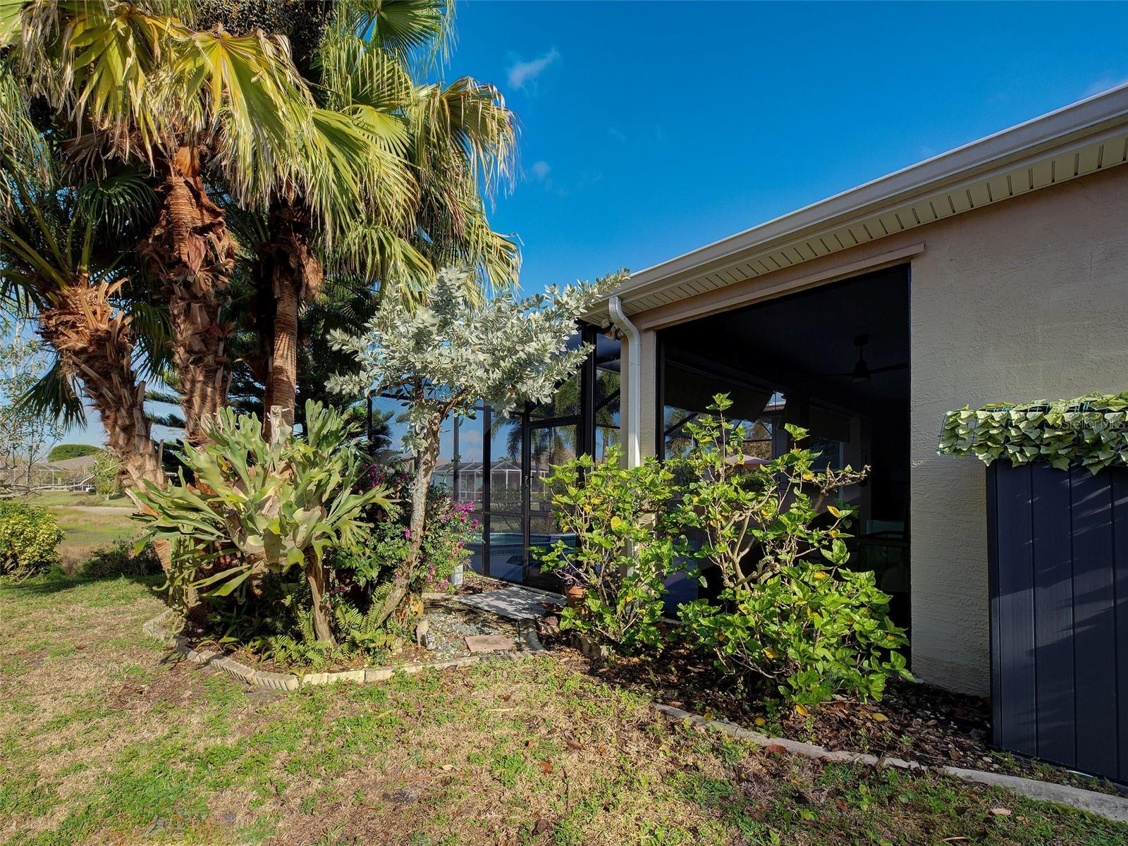 WOODMERE LAKES - Residential