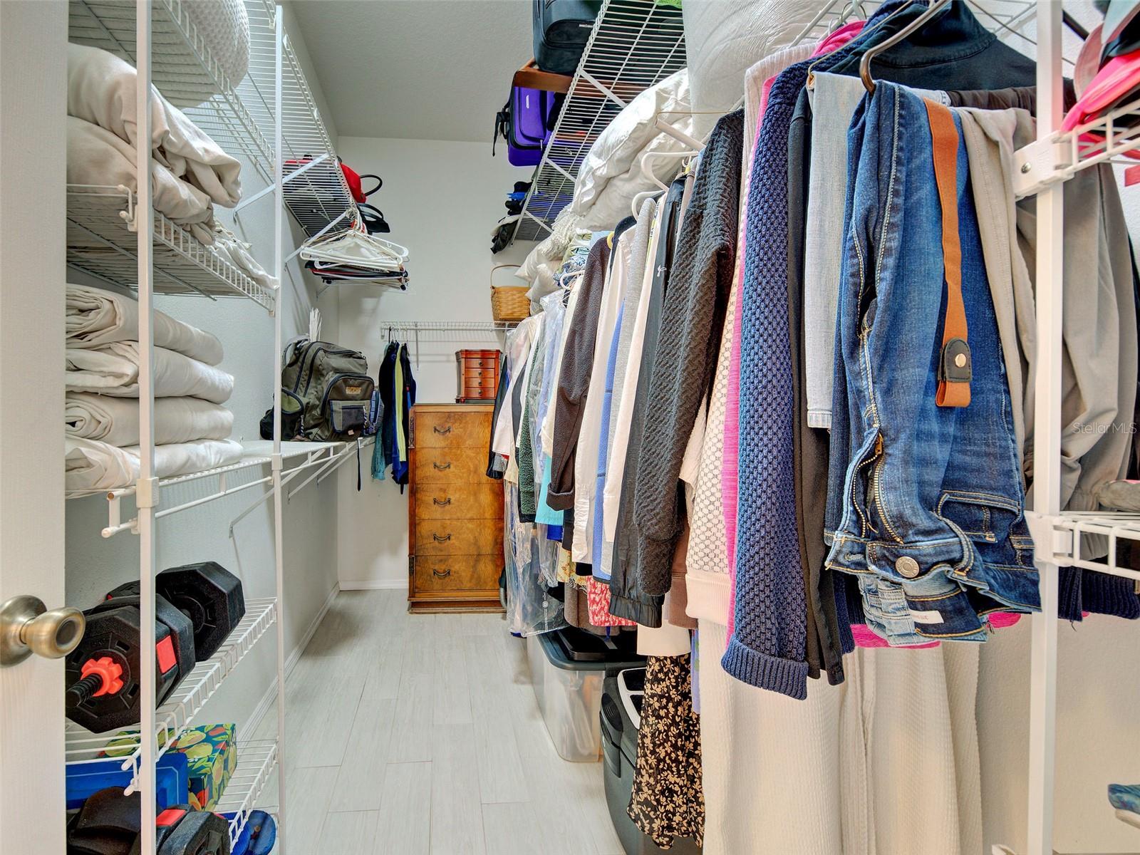 WOODMERE LAKES - Residential