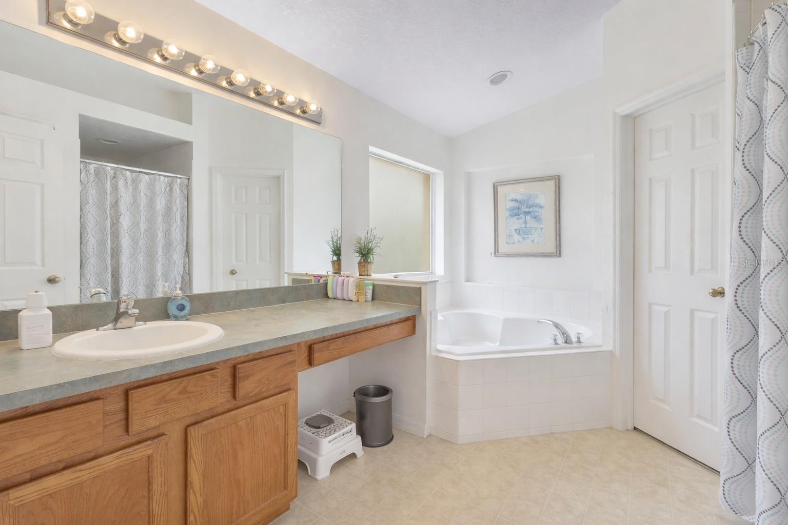 KOKOMO BAY PH 02 - Residential