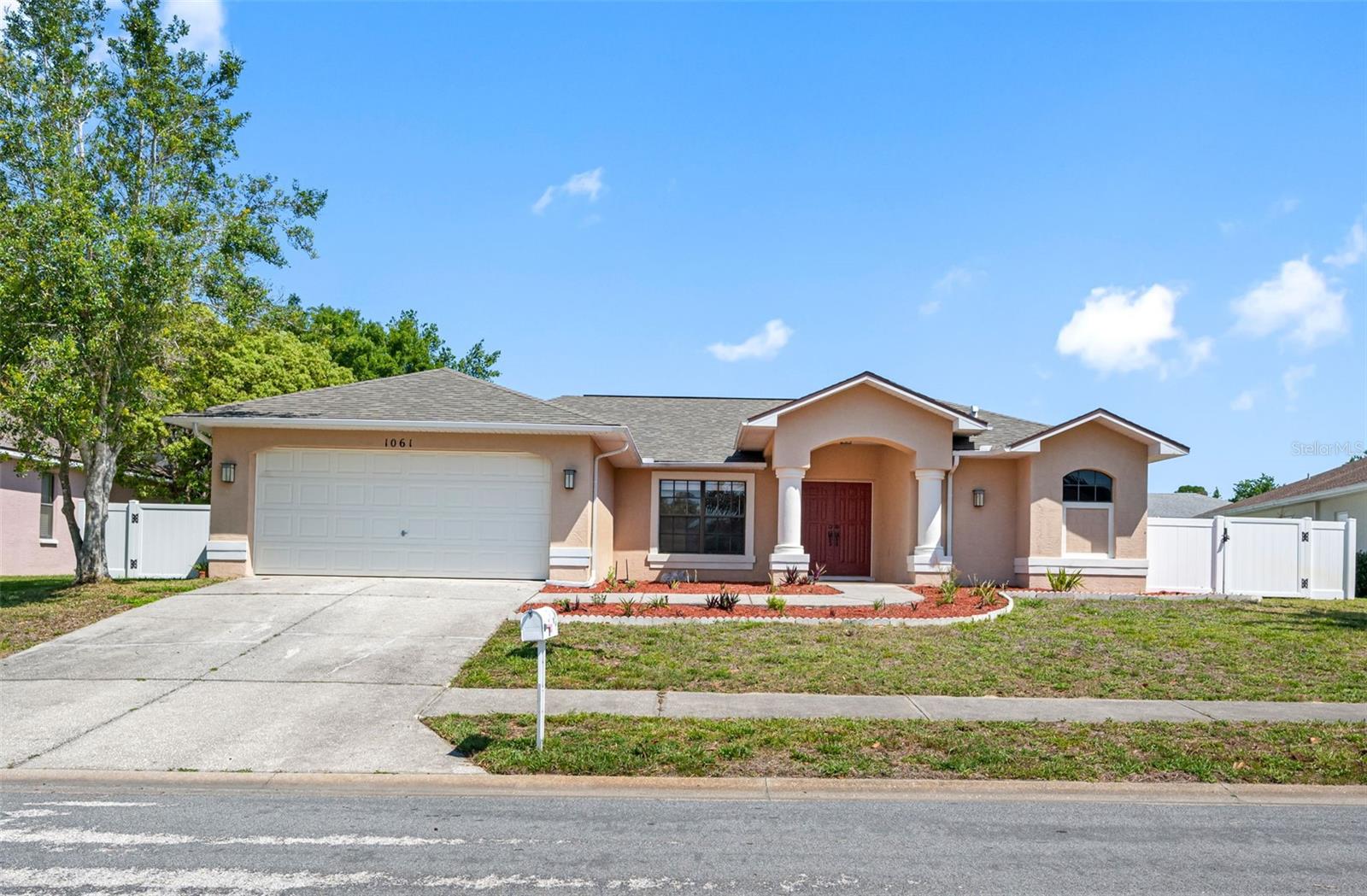 1061 ARCHWAY DRIVE