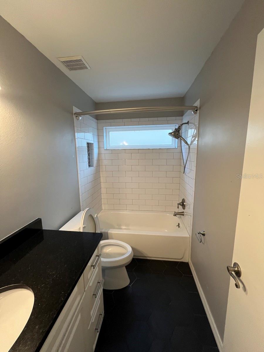 OAKDALE RIVERVIEW ESTATES UN 2 - Residential