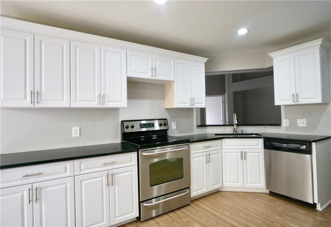 OAKDALE RIVERVIEW ESTATES UN 2 - Residential