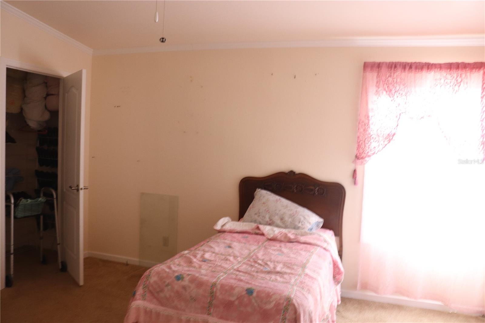 RIVER RETREATS - Residential