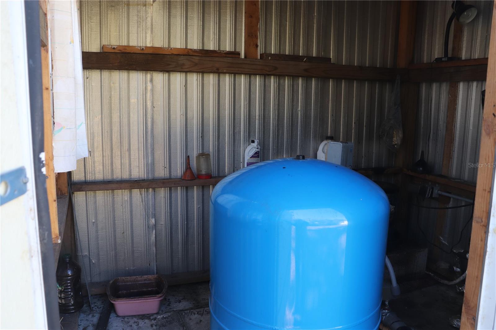 RIVER RETREATS - Residential