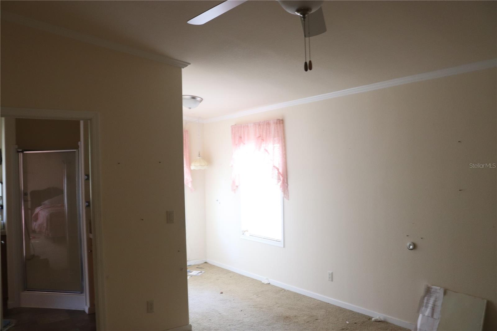 RIVER RETREATS - Residential