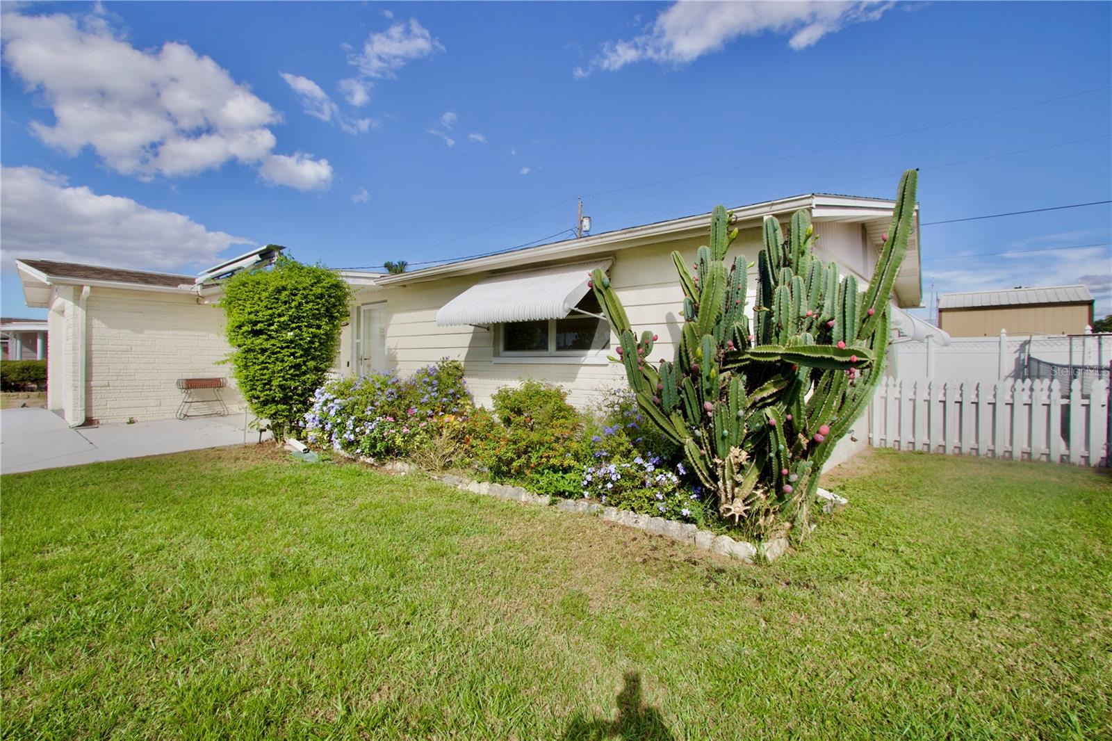 CREST RIDGE GARDENS - Residential
