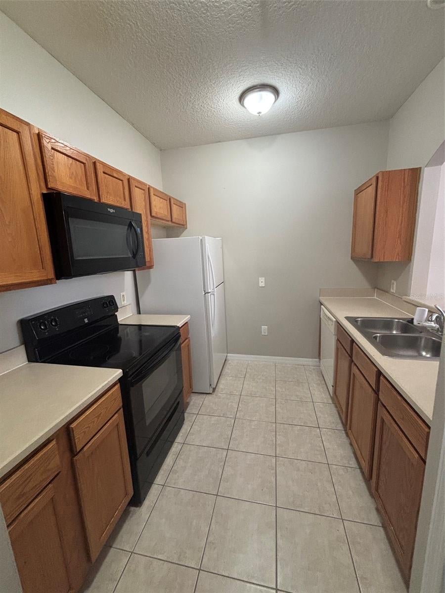 7404 LAGO DE ORO 1-A-2