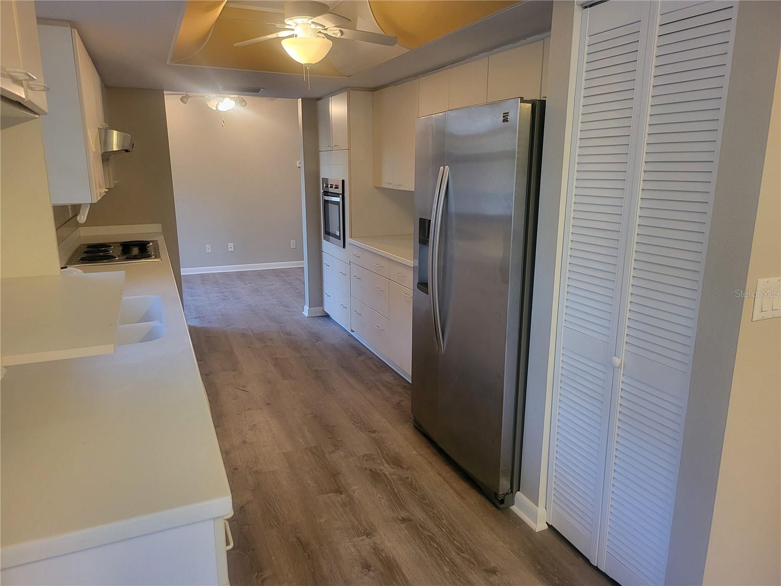 QUAIL OAKS - Residential Lease
