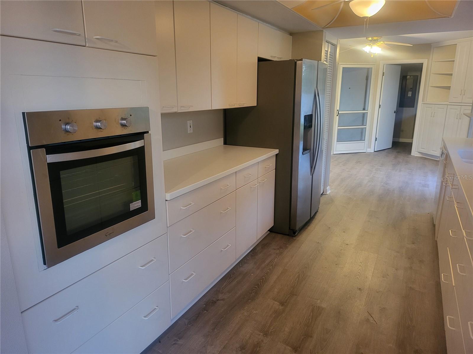 QUAIL OAKS - Residential Lease