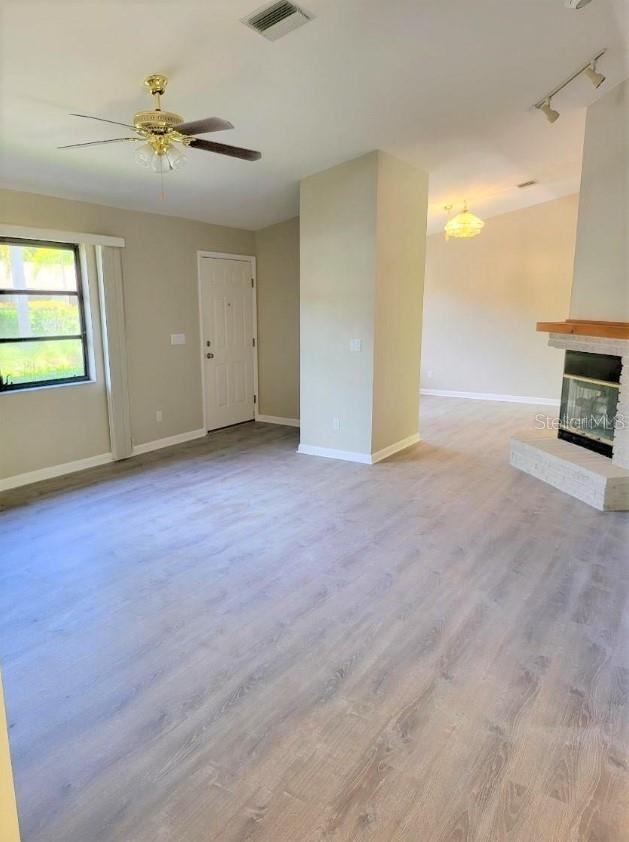 QUAIL OAKS - Residential Lease