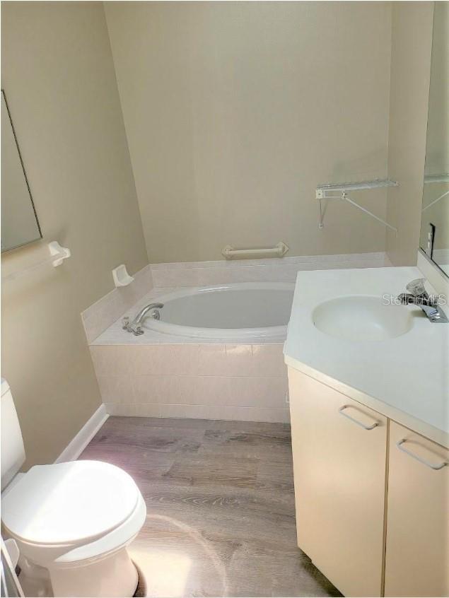 QUAIL OAKS - Residential Lease