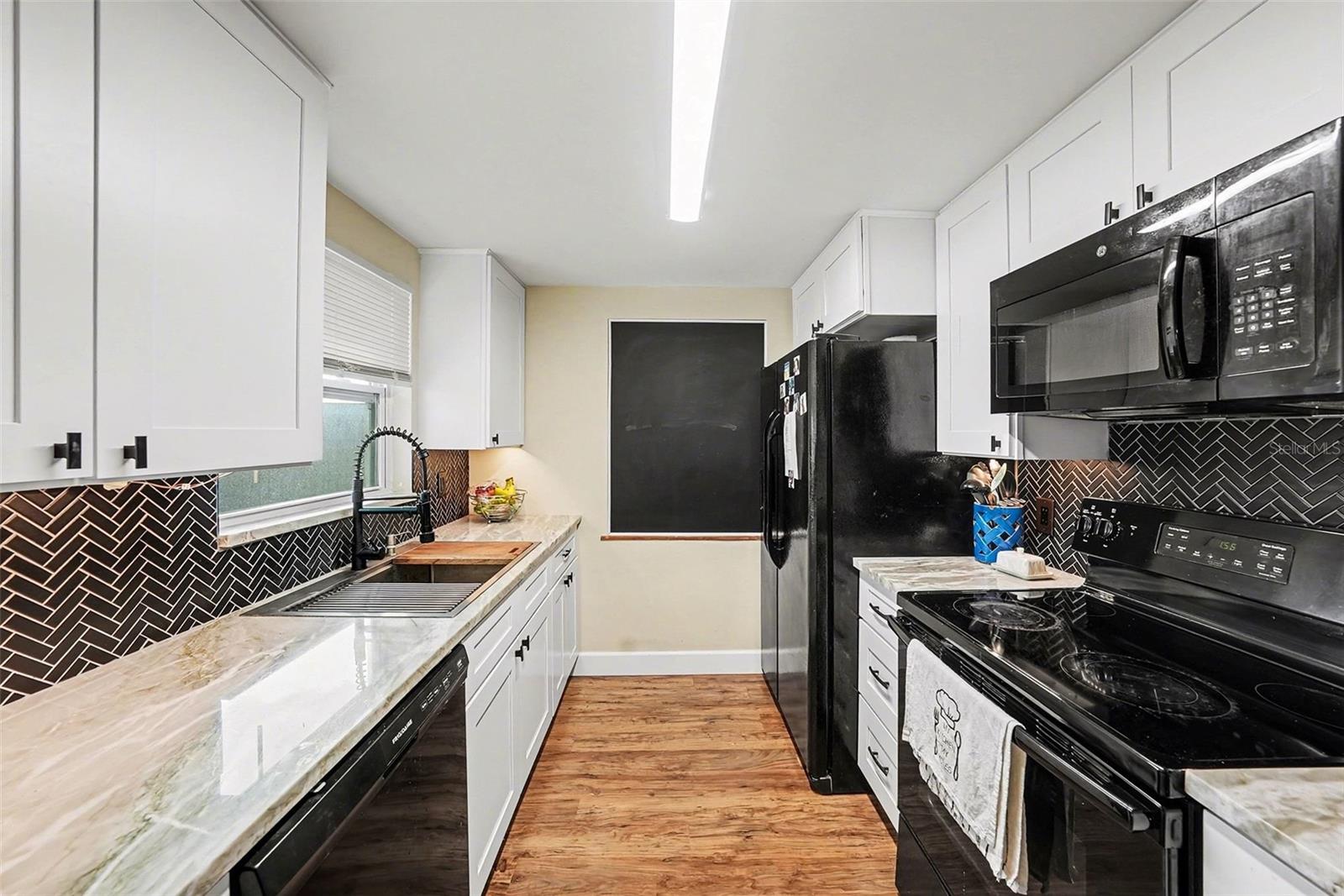 TAHITIAN DEVELOPMENT SUB - Residential