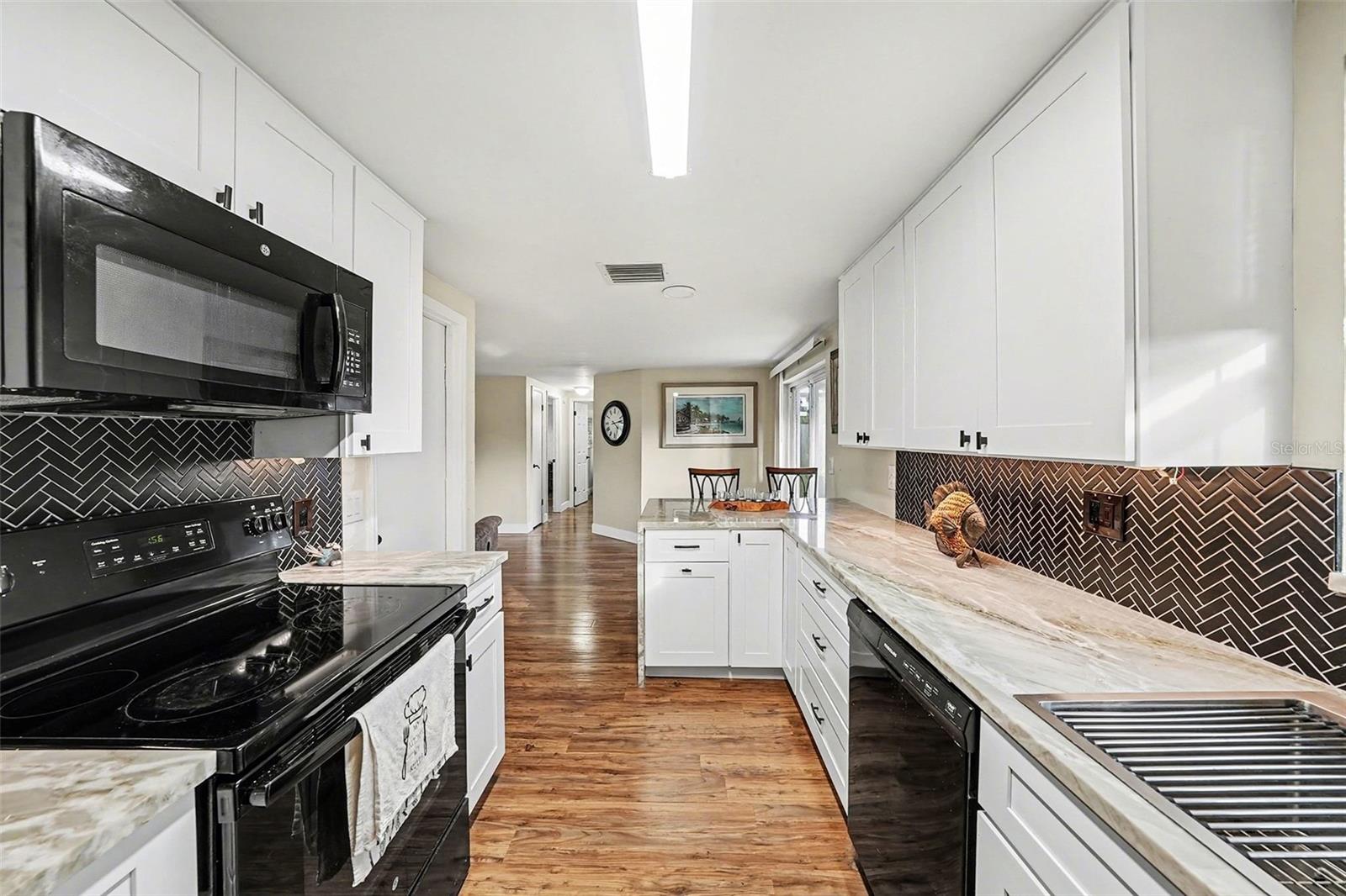 TAHITIAN DEVELOPMENT SUB - Residential