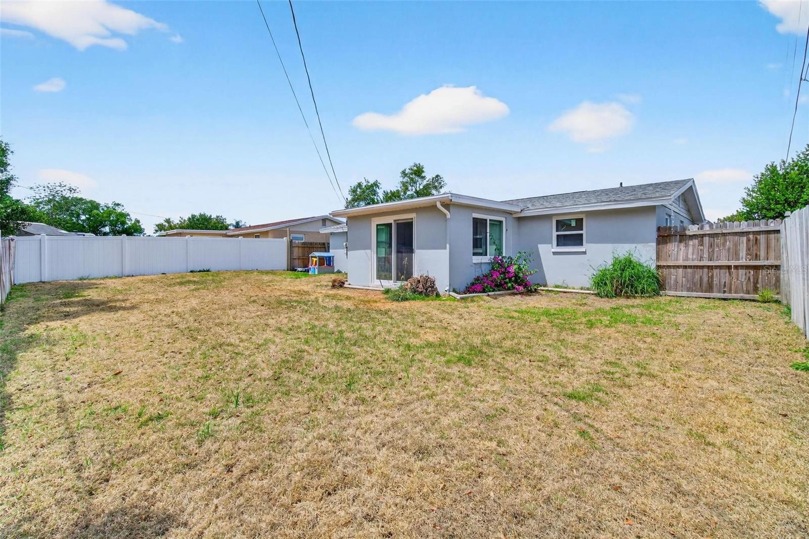 FOREST HILLS - Residential