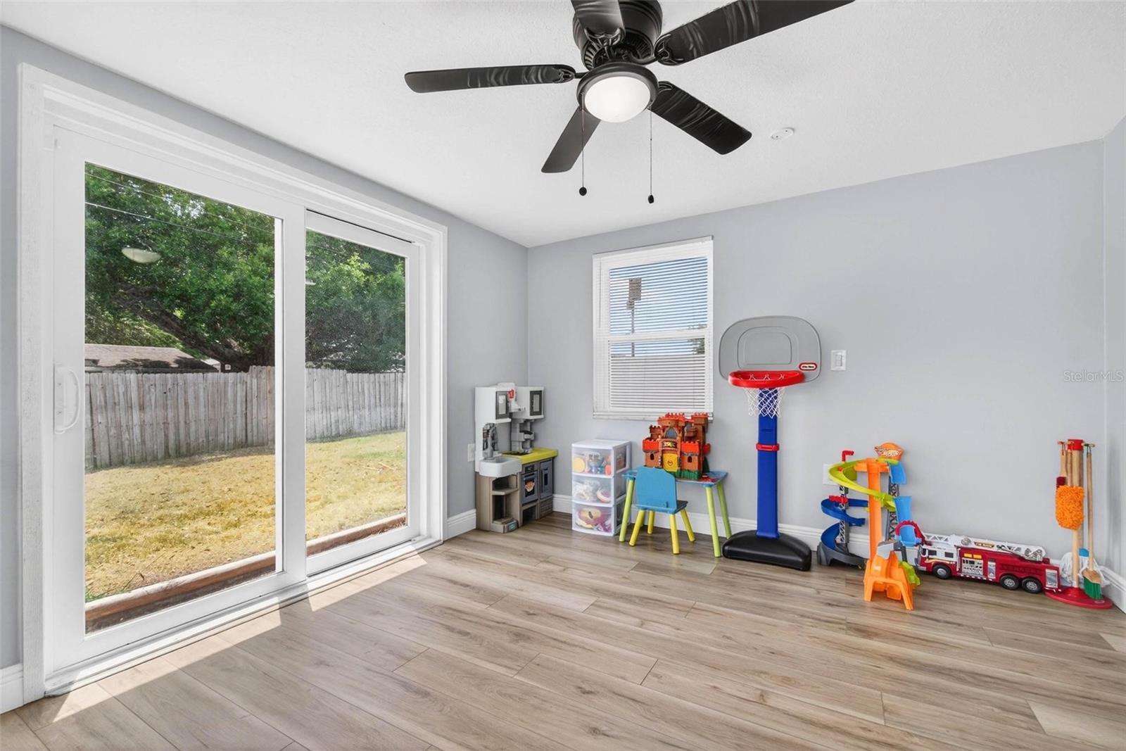 FOREST HILLS - Residential