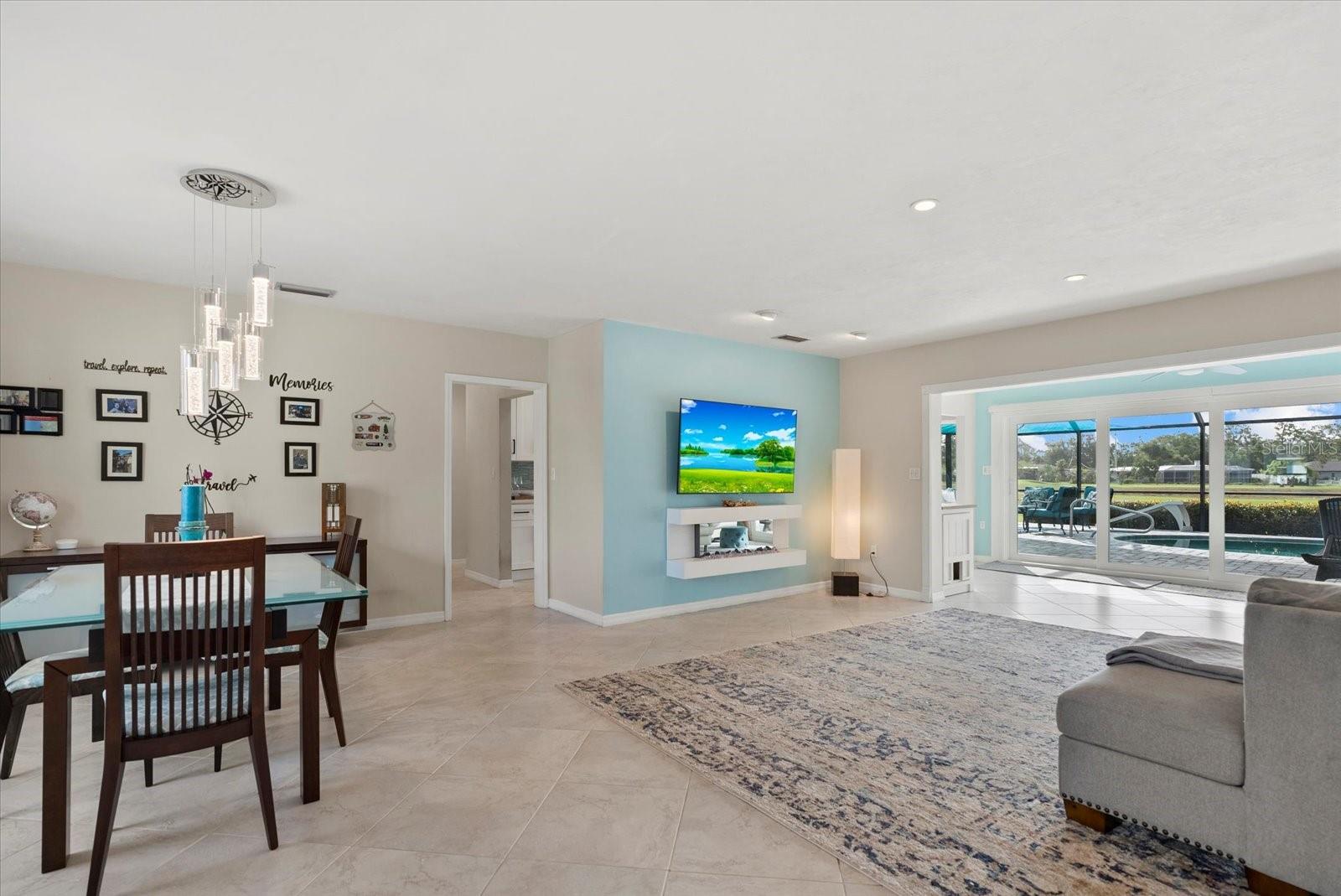 WHITFIELD COUNTRY CLUB ADD REP - Residential