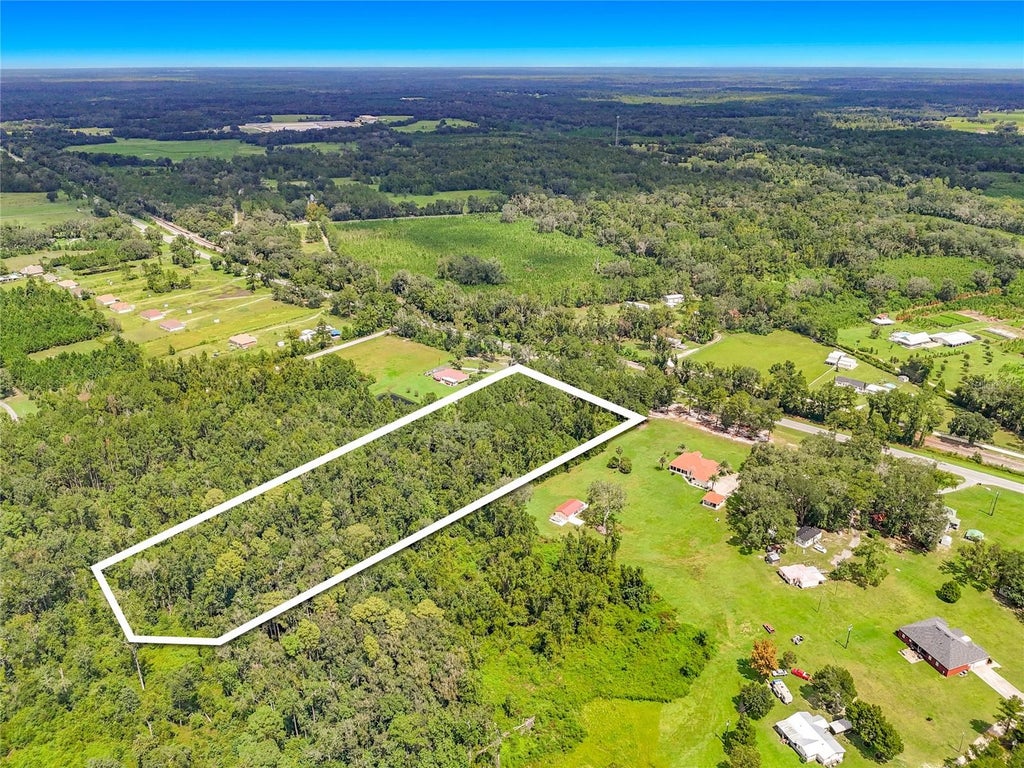Photo of 7466 NW Us Highway 41, Lake City, FL 32055 (MLS # S5157682)