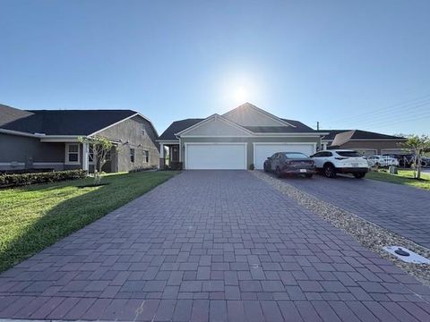 2668 SPIDER LILY COURT CLERMONT FL 34711