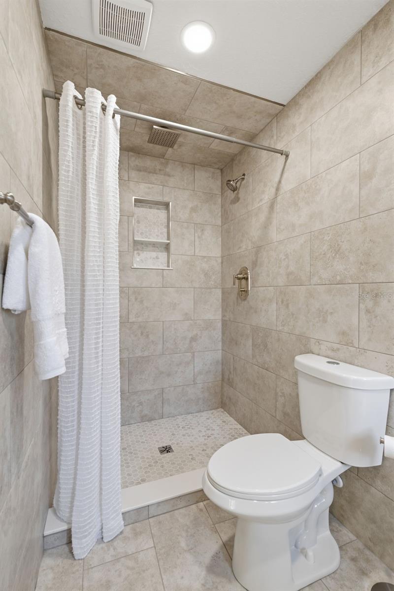 MEADOWS THE 1ST ADD - Residential