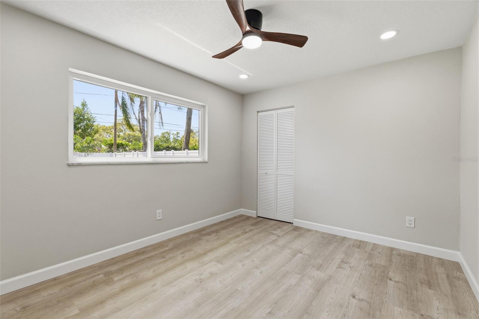 MEADOWS THE 1ST ADD - Residential