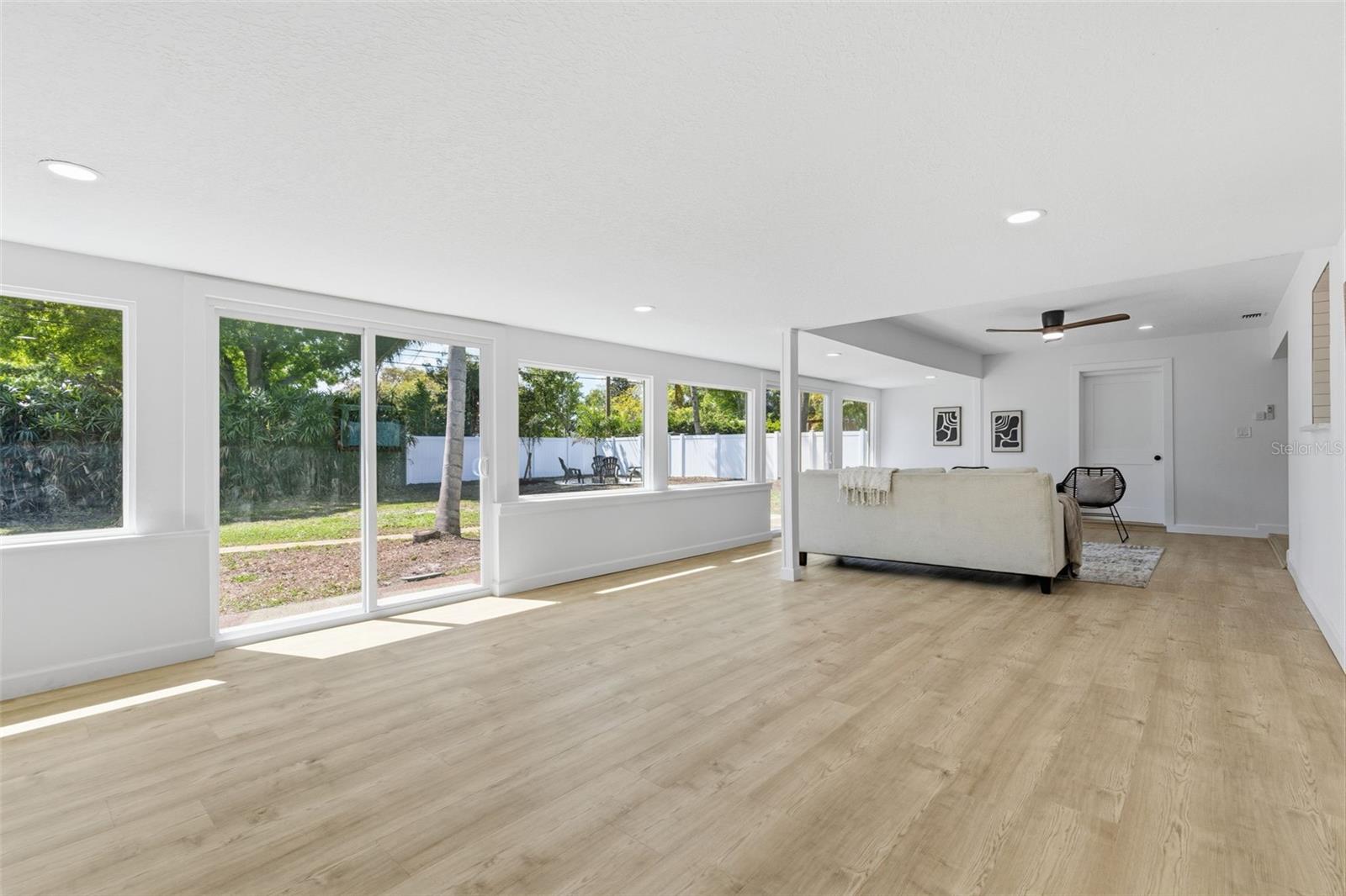 MEADOWS THE 1ST ADD - Residential