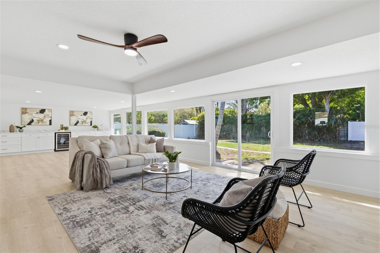 MEADOWS THE 1ST ADD - Residential