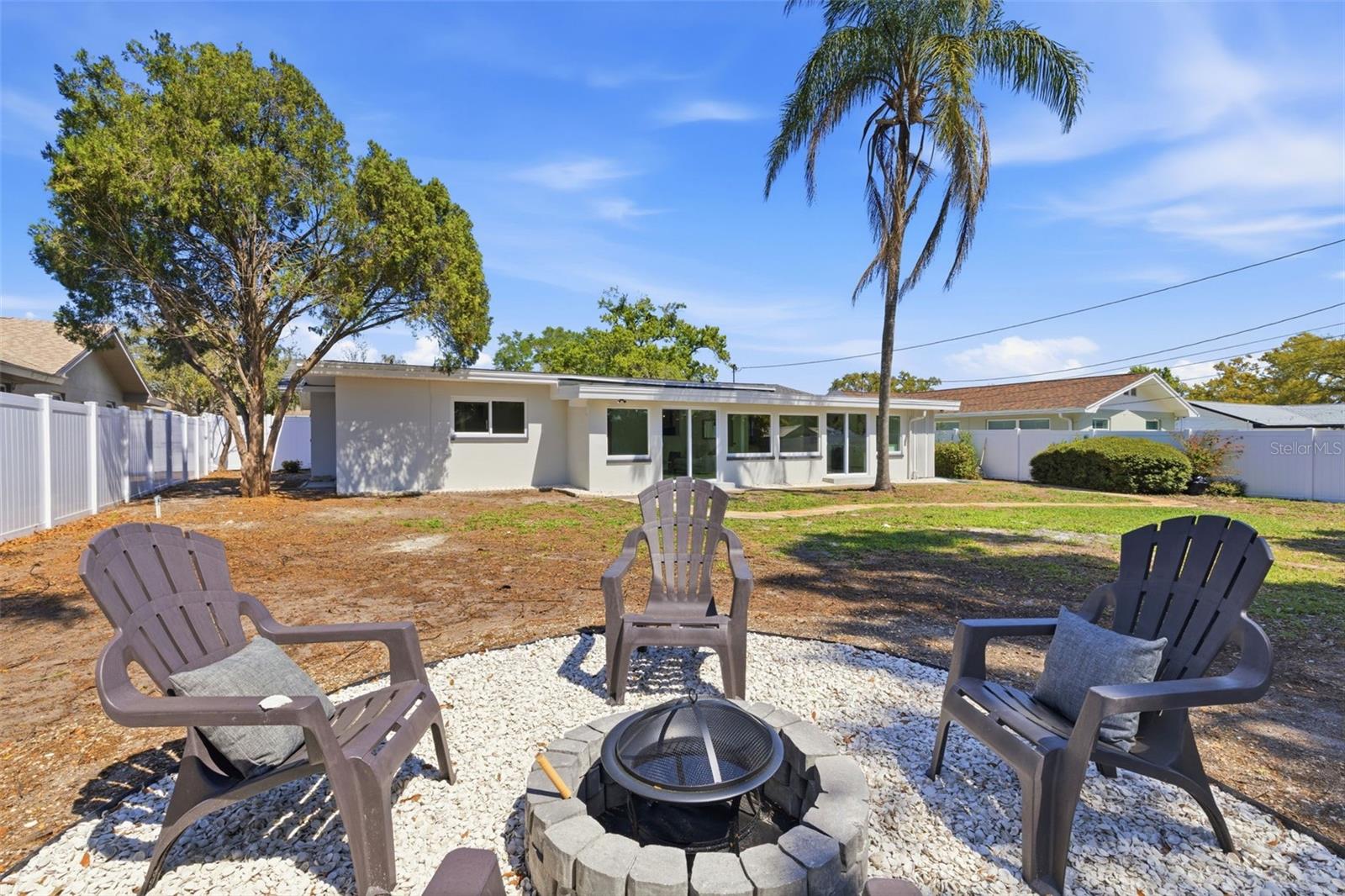 MEADOWS THE 1ST ADD - Residential