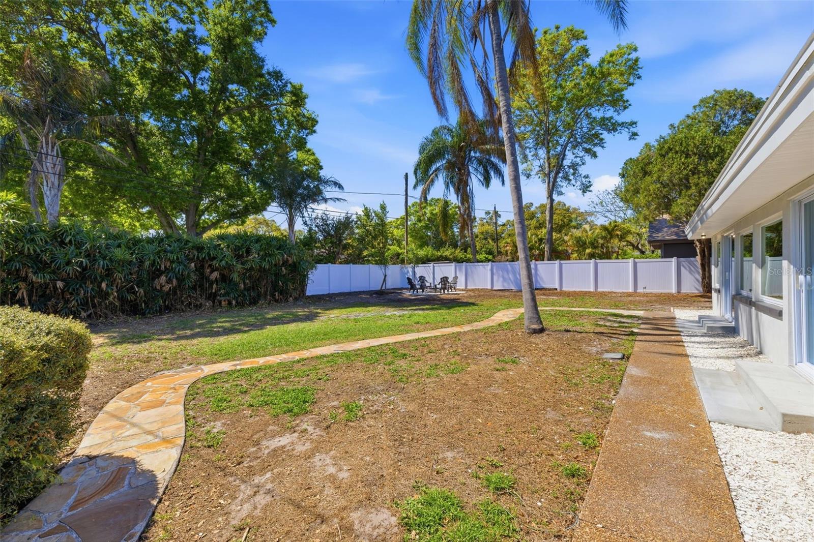 MEADOWS THE 1ST ADD - Residential