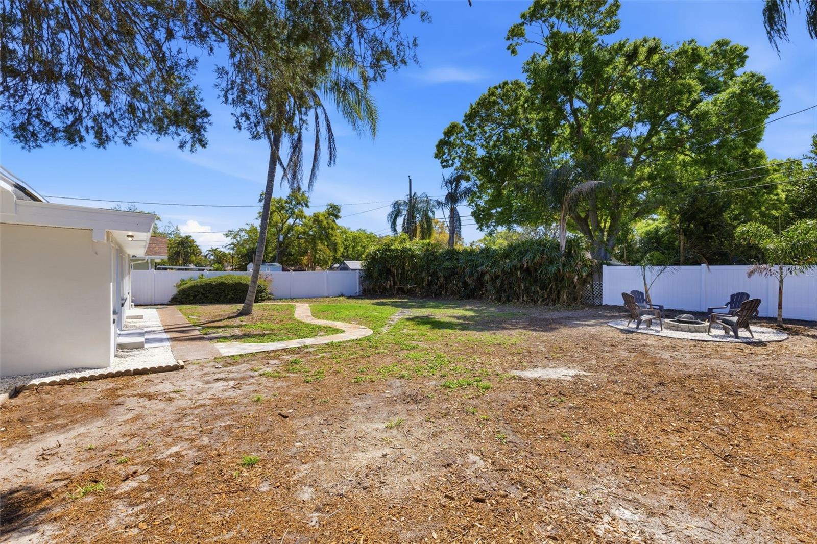 MEADOWS THE 1ST ADD - Residential