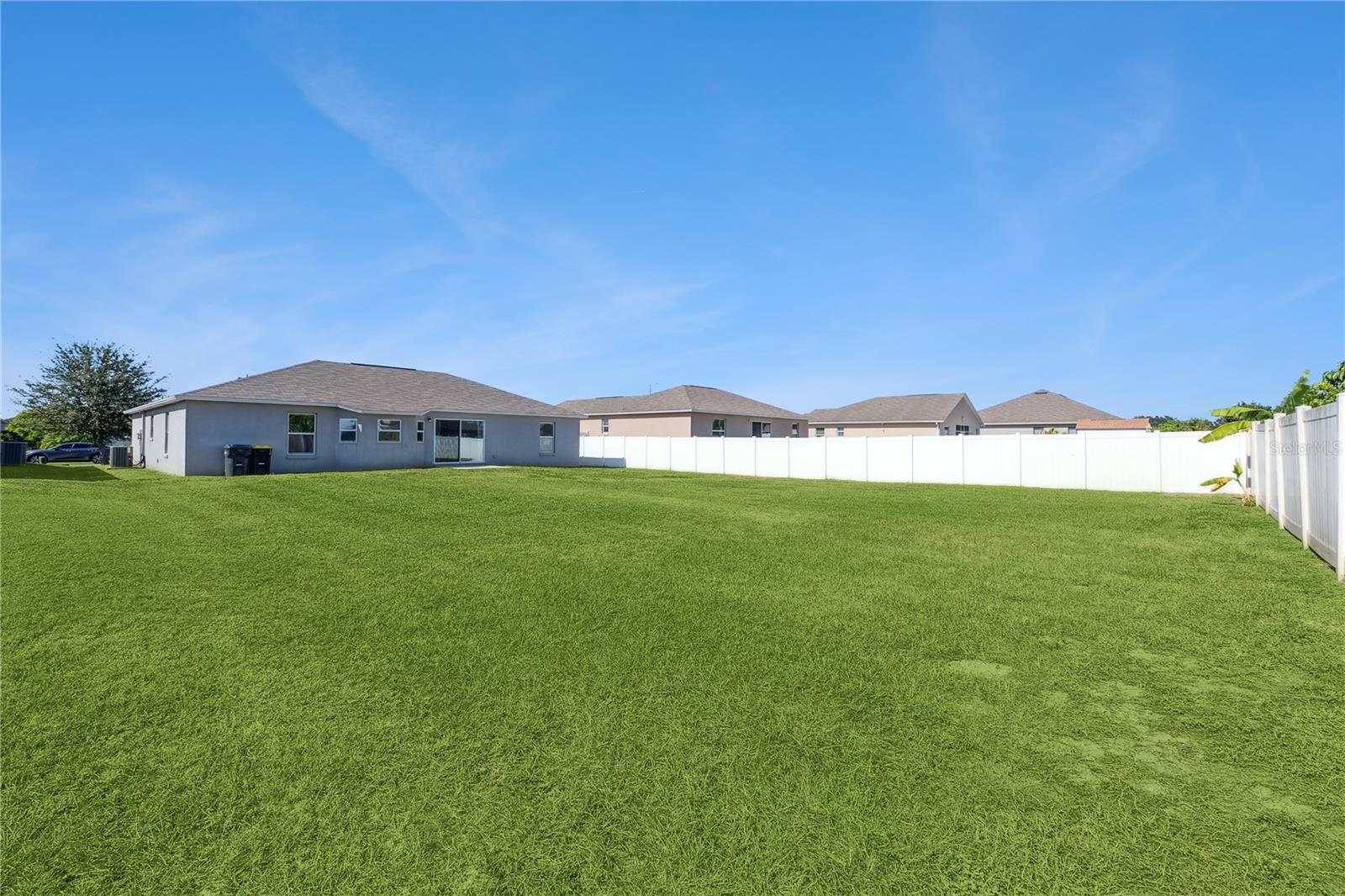 SOLIS GARDENS - Residential