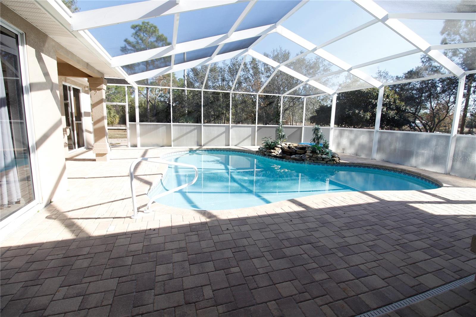 ROYAL HIGHLANDS - Residential