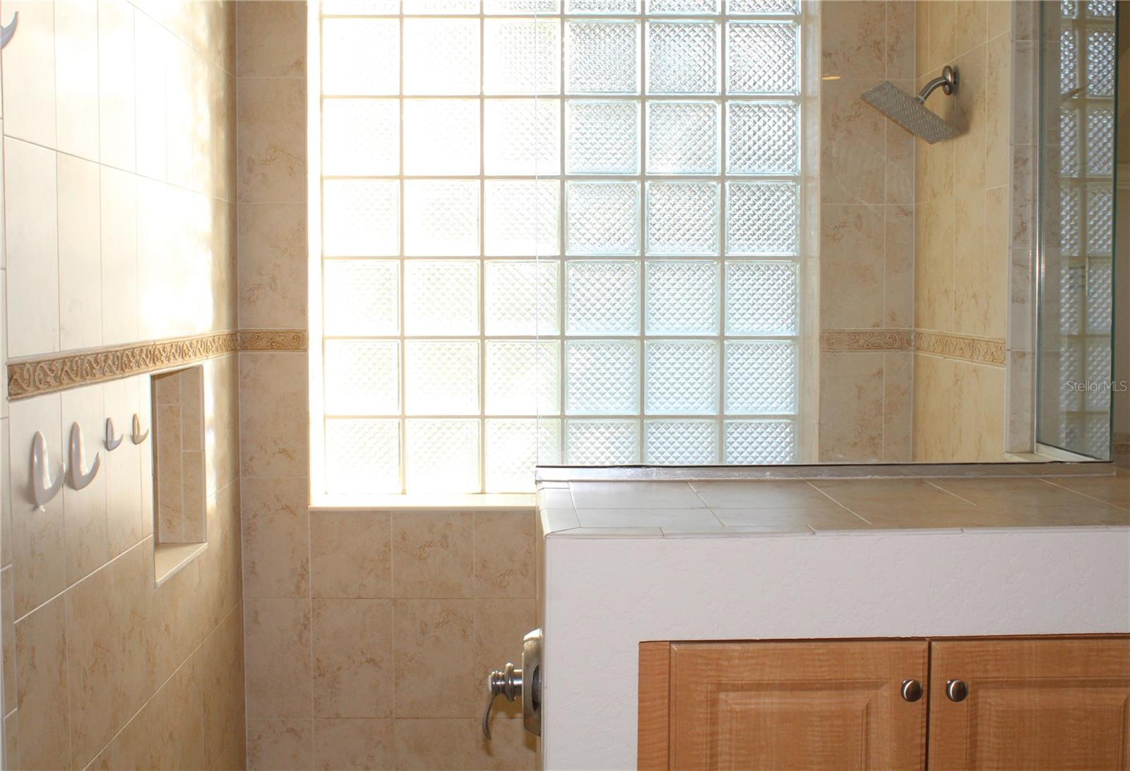 ROYAL HIGHLANDS - Residential