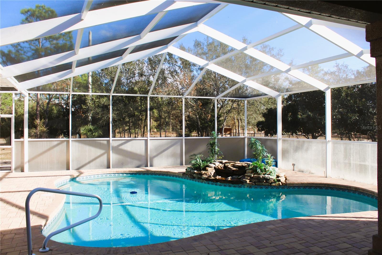 ROYAL HIGHLANDS - Residential