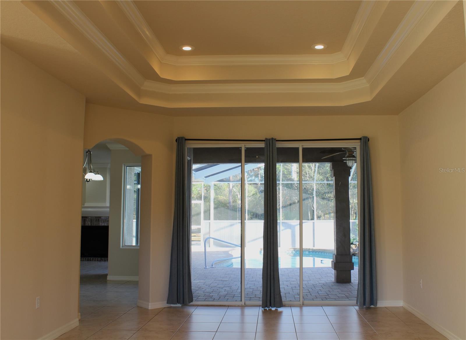 ROYAL HIGHLANDS - Residential