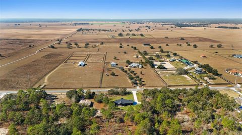 A home in DUNNELLON