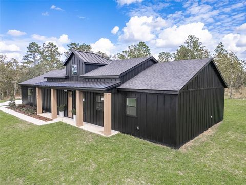 A home in DUNNELLON