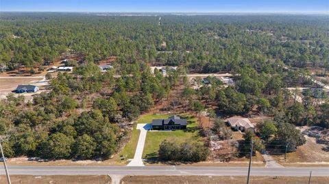 A home in DUNNELLON