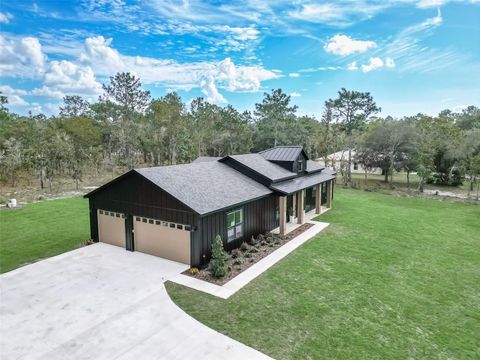 A home in DUNNELLON