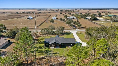 A home in DUNNELLON