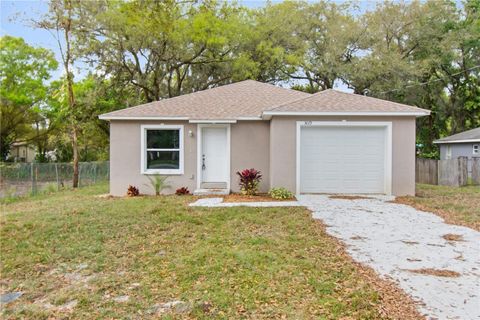 Photo of 3141 Crystal Hills Loop S, Lakeland, FL 33801 (MLS # L4959289)