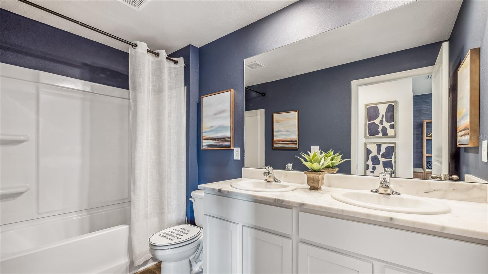 STAR FARMS AT LAKEWOOD RANCH - Residential